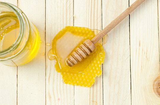 نقش عسل در جلوگیری از التهاب لثه