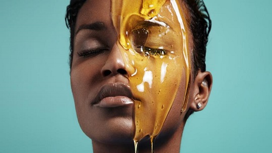 فواید استفاده از عسل روی صورت