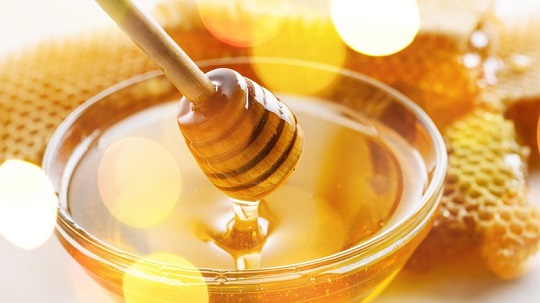 موارد مهم در مورد مصرف عسل در دوران بلوغ و نوجوانی