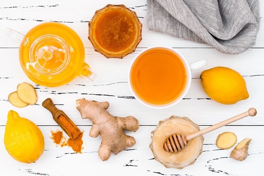 تداخلات دارویی و موارد منع مصرف ترکیب عسل و زردچوبه